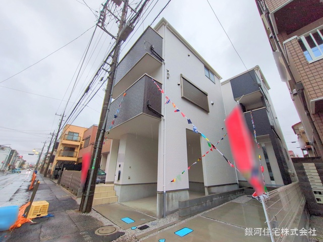 G00370049 埼玉県蕨市南町２丁目 新築一戸建て 5099万円 土地面積50.41m² (約15.24坪) 建物面積91.96m² (約27.81坪) 間取り３ＬＤＫ 築年月2025年02月(築１年以内)【外観5】