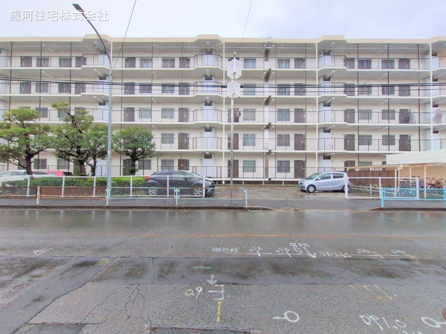 G00370049 埼玉県蕨市南町２丁目 新築一戸建て 5099万円 土地面積50.41m² (約15.24坪) 建物面積91.96m² (約27.81坪) 間取り３ＬＤＫ 築年月2025年02月(築１年以内)【外観6】