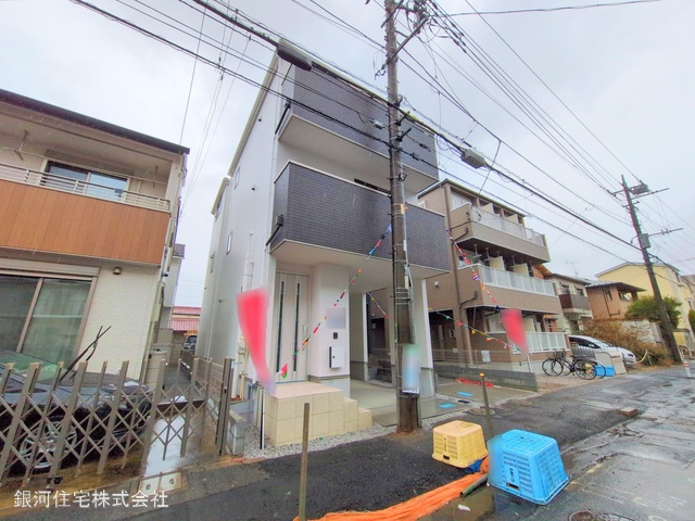 G00370049 埼玉県蕨市南町２丁目 新築一戸建て 5099万円 土地面積50.41m² (約15.24坪) 建物面積91.96m² (約27.81坪) 間取り３ＬＤＫ 築年月2025年02月(築１年以内)【外観9】