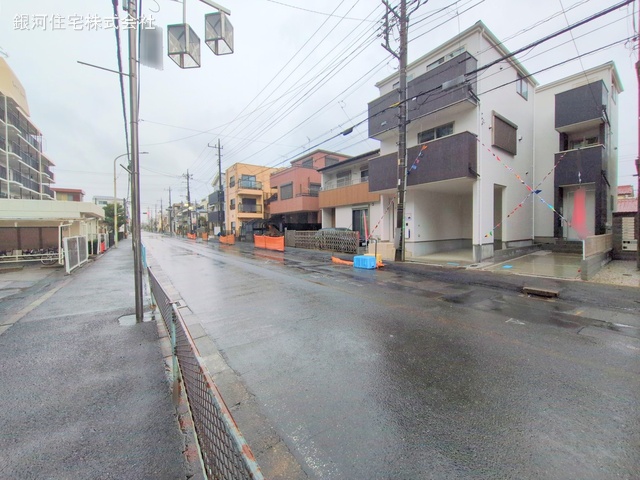 G00370049 埼玉県蕨市南町２丁目 新築一戸建て 5099万円 土地面積50.41m² (約15.24坪) 建物面積91.96m² (約27.81坪) 間取り３ＬＤＫ 築年月2025年02月(築１年以内)【外観13】