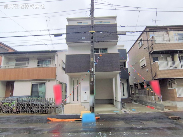 G00370049 埼玉県蕨市南町２丁目 新築一戸建て 5099万円 土地面積50.41m² (約15.24坪) 建物面積91.96m² (約27.81坪) 間取り３ＬＤＫ 築年月2025年02月(築１年以内)【外観16】