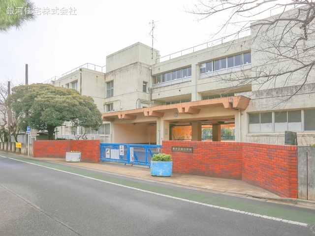 G00370049 埼玉県蕨市南町２丁目 新築一戸建て 5099万円 土地面積50.41m² (約15.24坪) 建物面積91.96m² (約27.81坪) 間取り３ＬＤＫ 築年月2025年02月(築１年以内)【周辺環境】蕨市立南小学校