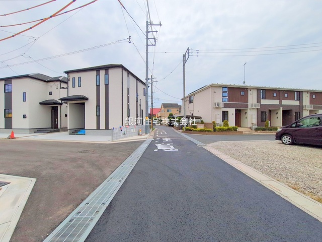G00370077 埼玉県川口市大字安行小山 新築一戸建て 3390万円 土地面積105.10m² (約31.79坪) 建物面積89.01m² (約26.92坪) 間取り４ＬＤＫ 築年月2025年04月(築１年以内)【外観3】