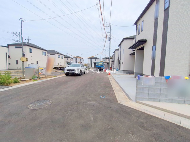 G00370077 埼玉県川口市大字安行小山 新築一戸建て 3390万円 土地面積105.10m² (約31.79坪) 建物面積89.01m² (約26.92坪) 間取り４ＬＤＫ 築年月2025年04月(築１年以内)【外観13】