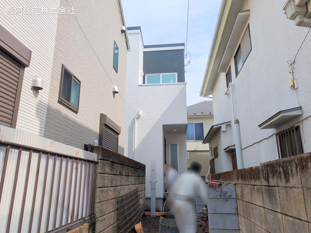 G00370578 東京都中野区白鷺３丁目 新築一戸建て 5480万円 土地面積65.09m² (約19.68坪) 建物面積58.16m² (約17.59坪) 築年月2025年04月【外観4】