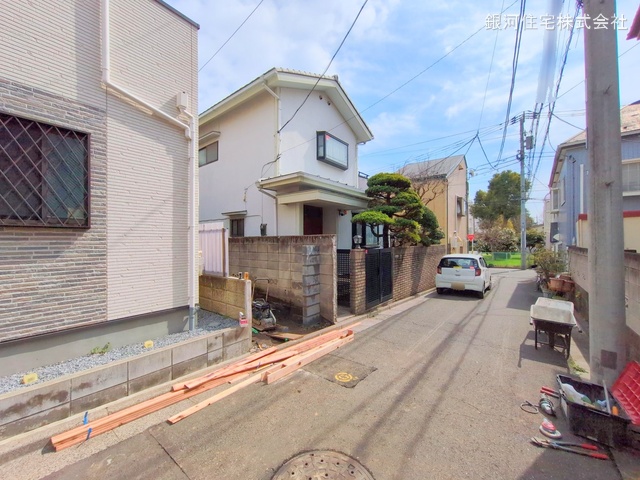 G00370578 東京都中野区白鷺３丁目 新築一戸建て 5480万円 土地面積65.09m² (約19.68坪) 建物面積58.16m² (約17.59坪) 築年月2025年04月【外観7】