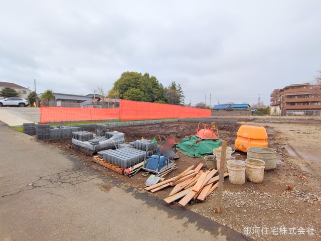 G00370579 千葉県野田市清水 新築一戸建て 2990万円 土地面積135.79m² (約41.07坪) 建物面積101.02m² (約30.55坪) 間取り４ＬＤＫ 築年月2025年08月【外観5】