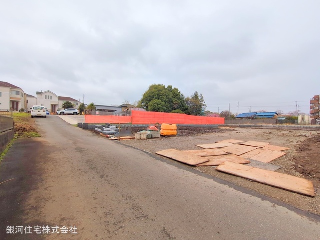 G00370580 千葉県野田市清水 新築一戸建て 2790万円 土地面積179.04m² (約54.15坪) 建物面積100.61m² (約30.43坪) 間取り４ＬＤＫ 築年月2025年08月【外観7】