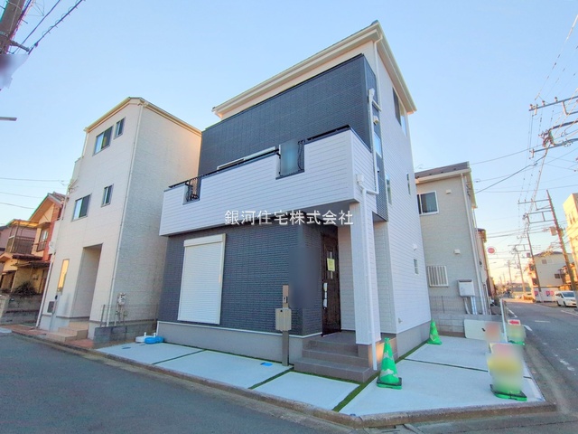 G00370709 埼玉県川越市氷川町 中古一戸建て 2980万円 土地面積74.10m² (約22.41坪) 建物面積92.94m² (約28.11坪) 間取り３ＬＤＫ 築年月2024年11月(築1年)【外観4】