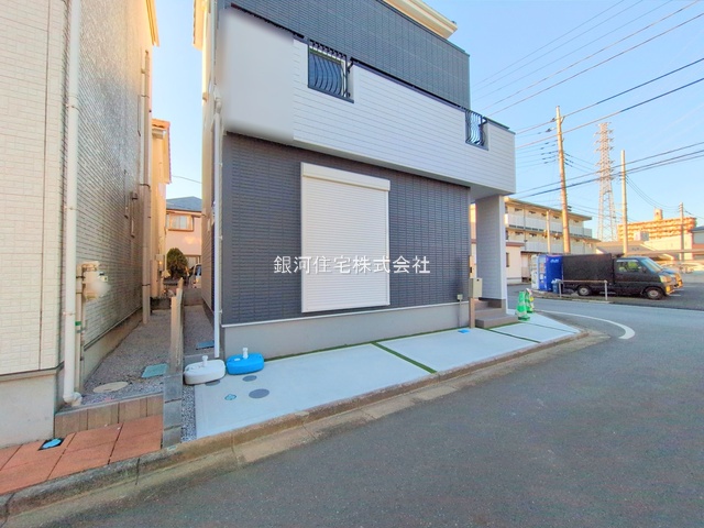 G00370709 埼玉県川越市氷川町 中古一戸建て 2980万円 土地面積74.10m² (約22.41坪) 建物面積92.94m² (約28.11坪) 間取り３ＬＤＫ 築年月2024年11月(築1年)【外観6】