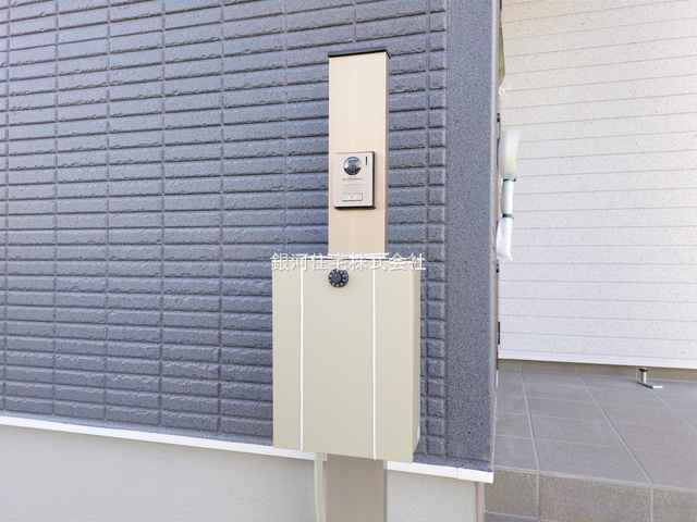 G00370709 埼玉県川越市氷川町 中古一戸建て 2980万円 土地面積74.10m² (約22.41坪) 建物面積92.94m² (約28.11坪) 間取り３ＬＤＫ 築年月2024年11月(築1年)【外観12】