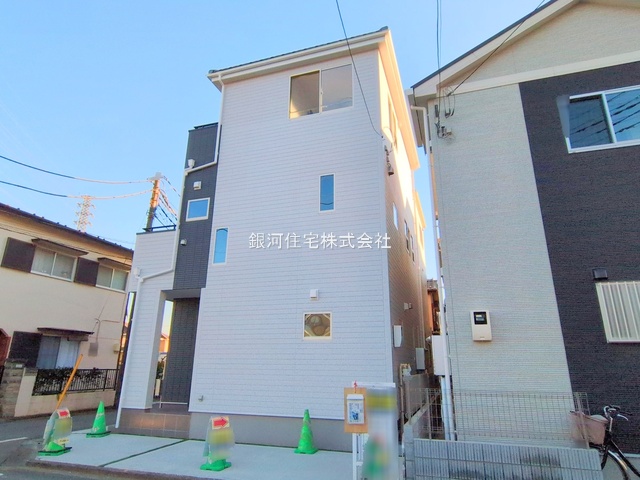 G00370709 埼玉県川越市氷川町 中古一戸建て 2980万円 土地面積74.10m² (約22.41坪) 建物面積92.94m² (約28.11坪) 間取り３ＬＤＫ 築年月2024年11月(築1年)【外観14】