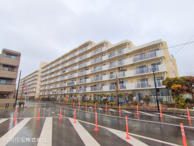 G00370859 千葉県市川市塩焼４丁目 中古マンション 3080万円 専有面積67.27m² (約20.34坪) 間取り３ＬＤＫ 所在階1階 築年月1980年01月(築45年)【外観2】