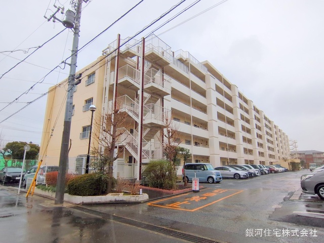 G00370859 千葉県市川市塩焼４丁目 中古マンション 3080万円 専有面積67.27m² (約20.34坪) 間取り３ＬＤＫ 所在階1階 築年月1980年01月(築45年)【外観4】