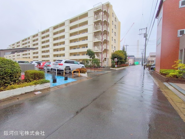 G00370859 千葉県市川市塩焼４丁目 中古マンション 3080万円 専有面積67.27m² (約20.34坪) 間取り３ＬＤＫ 所在階1階 築年月1980年01月(築45年)【外観7】
