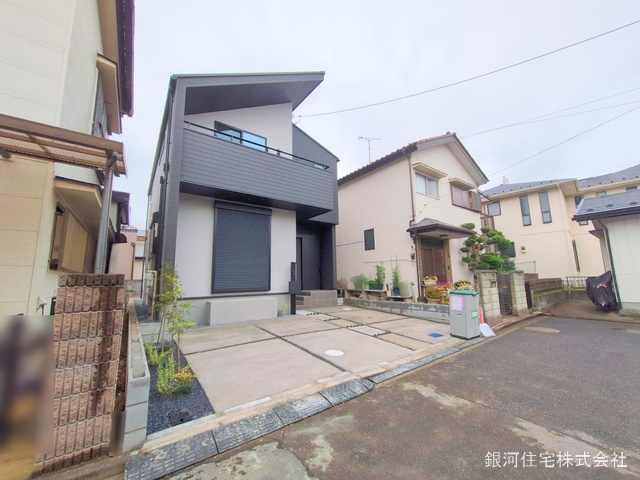 G00370870 千葉県船橋市坪井西２丁目 新築一戸建て 4280万円 土地面積99.01m² (約29.95坪) 建物面積96.00m² (約29.04坪) 築年月2025年05月【外観2】