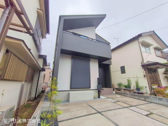 G00370870 千葉県船橋市坪井西２丁目 新築一戸建て 4280万円 土地面積99.01m² (約29.95坪) 建物面積96.00m² (約29.04坪) 築年月2025年05月【外観4】