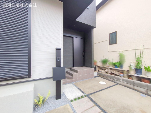 G00370870 千葉県船橋市坪井西２丁目 新築一戸建て 4280万円 土地面積99.01m² (約29.95坪) 建物面積96.00m² (約29.04坪) 築年月2025年05月【外観5】