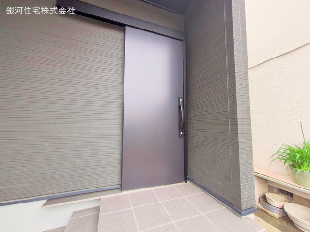 G00370870 千葉県船橋市坪井西２丁目 新築一戸建て 4280万円 土地面積99.01m² (約29.95坪) 建物面積96.00m² (約29.04坪) 築年月2025年05月【外観7】
