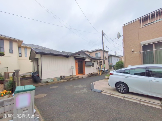 G00370870 千葉県船橋市坪井西２丁目 新築一戸建て 4280万円 土地面積99.01m² (約29.95坪) 建物面積96.00m² (約29.04坪) 築年月2025年05月【外観10】