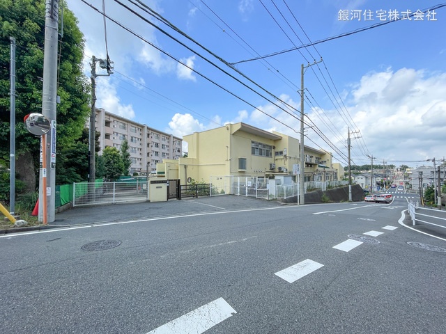 G00370870 千葉県船橋市坪井西２丁目 新築一戸建て 4280万円 土地面積99.01m² (約29.95坪) 建物面積96.00m² (約29.04坪) 築年月2025年05月【周辺環境】習志野台第二保育園