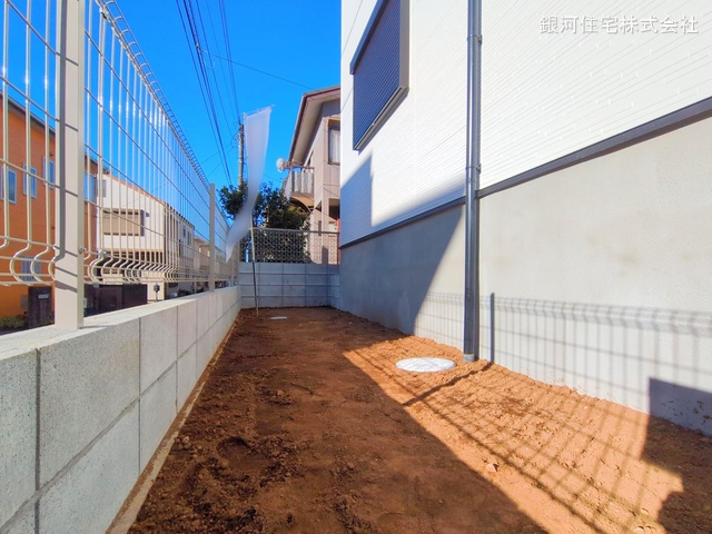 G00370997 千葉県柏市つくしが丘５丁目 新築一戸建て 4180万円 土地面積126.28m² (約38.19坪) 建物面積100.44m² (約30.38坪) 間取り４ＬＤＫ 築年月2025年01月(築１年以内)【外観8】