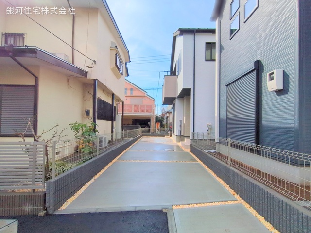 G00371092 千葉県我孫子市寿２丁目 新築一戸建て 3280万円 土地面積115.28m² (約34.87坪) 建物面積101.44m² (約30.68坪) 間取り４ＬＤＫ 築年月2025年02月(築１年以内)【外観13】