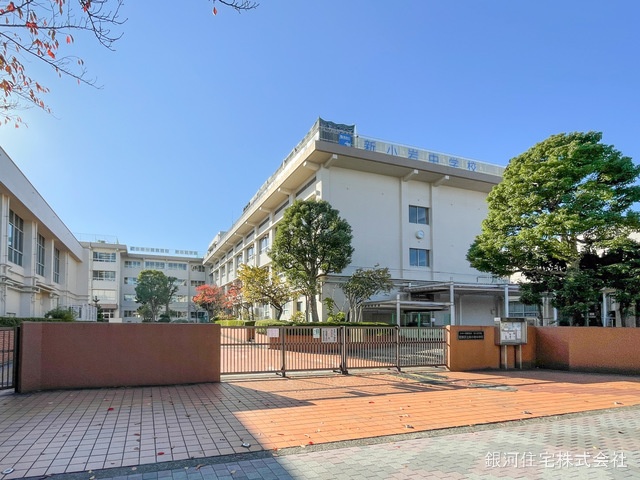 G00371131 東京都葛飾区西新小岩５丁目 土地 4950万円 土地面積68.12m² (約20.60坪)【周辺環境】葛飾区立新小岩学園新小岩中学校