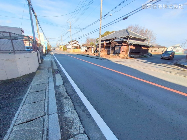 G00371181 千葉県鎌ヶ谷市南鎌ヶ谷１丁目 中古マンション 1998万円 専有面積78.00m² (約23.59坪) 間取り４ＬＤＫ 所在階5階 築年月1996年12月(築28年)【外観11】