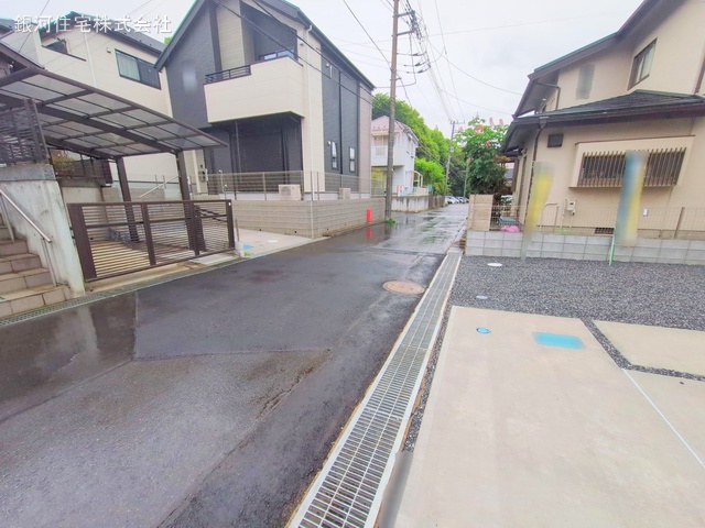 G00371198 千葉県柏市高柳 新築一戸建て 4699万円 土地面積189.52m² (約57.32坪) 建物面積108.99m² (約32.96坪) 間取り４ＬＤＫ 築年月2025年05月【外観9】