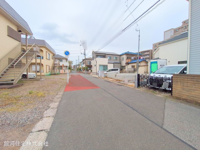 G00371237 千葉県松戸市新松戸南１丁目 新築一戸建て 5899万円 土地面積107.01m² (約32.37坪) 建物面積103.77m² (約31.39坪) 間取り４ＬＤＫ 築年月2025年06月【外観6】