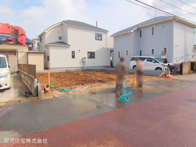 G00371237 千葉県松戸市新松戸南１丁目 新築一戸建て 5899万円 土地面積107.01m² (約32.37坪) 建物面積103.77m² (約31.39坪) 間取り４ＬＤＫ 築年月2025年06月【外観8】