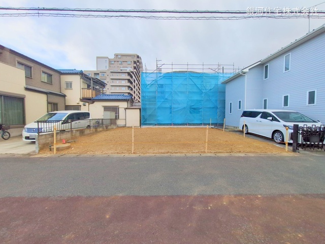 G00371237 千葉県松戸市新松戸南１丁目 新築一戸建て 5899万円 土地面積107.01m² (約32.37坪) 建物面積103.77m² (約31.39坪) 間取り４ＬＤＫ 築年月2025年06月【外観16】