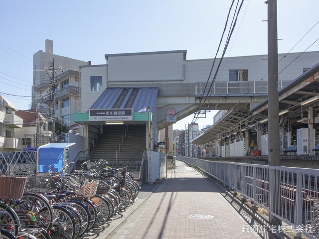 G00371277 千葉県市川市須和田２丁目 新築一戸建て 5690万円 土地面積117.74m² (約35.61坪) 建物面積93.20m² (約28.19坪) 間取り３ＬＤＫ 築年月2025年01月(築１年以内)【周辺環境】京成本線「市川真間」駅
