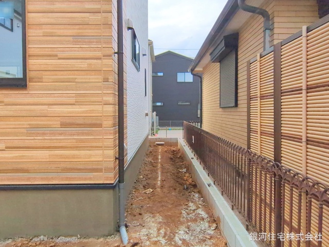 G00371322 千葉県流山市向小金３丁目 新築一戸建て 4399万円 土地面積154.99m² (約46.88坪) 建物面積112.79m² (約34.11坪) 間取り４ＬＤＫ 築年月2025年05月【外観17】