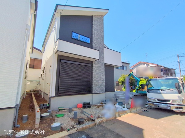 G00371323 千葉県流山市向小金３丁目 新築一戸建て 4699万円 土地面積102.34m² (約30.95坪) 建物面積103.81m² (約31.40坪) 間取り４ＬＤＫ 築年月2025年05月【外観2】