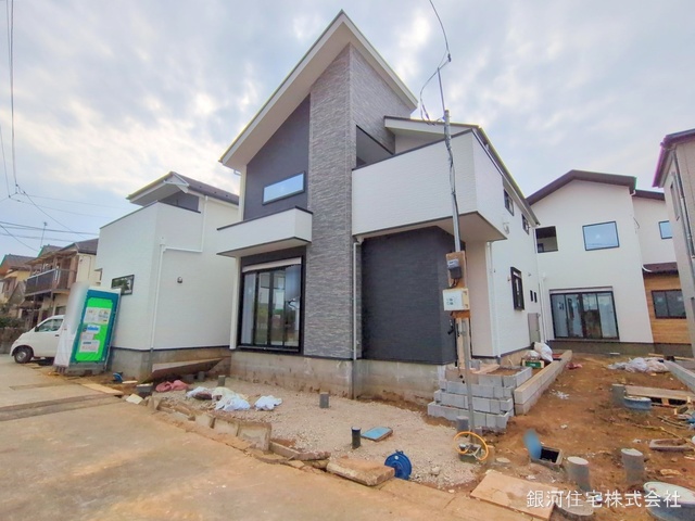 G00371323 千葉県流山市向小金３丁目 新築一戸建て 4699万円 土地面積102.34m² (約30.95坪) 建物面積103.81m² (約31.40坪) 間取り４ＬＤＫ 築年月2025年05月【外観5】