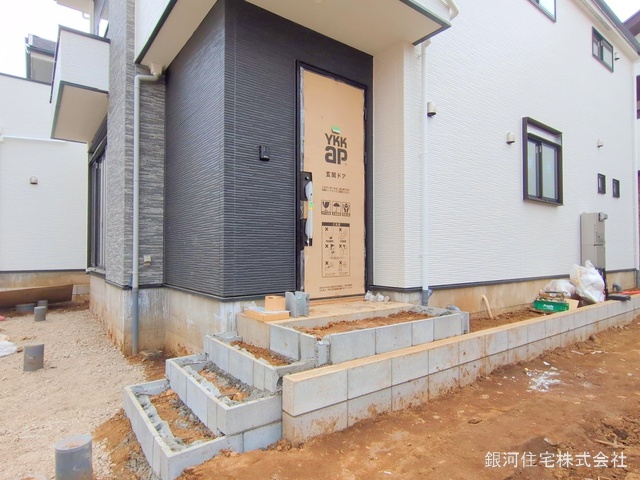 G00371323 千葉県流山市向小金３丁目 新築一戸建て 4699万円 土地面積102.34m² (約30.95坪) 建物面積103.81m² (約31.40坪) 間取り４ＬＤＫ 築年月2025年05月【外観7】