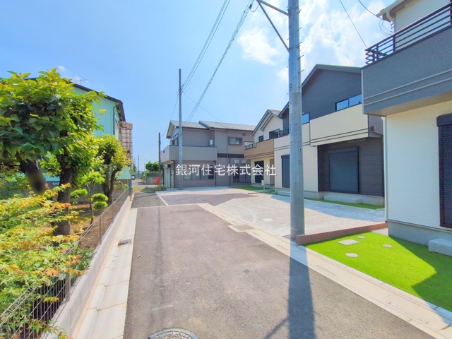 G00371621 埼玉県さいたま市西区大字島根 新築一戸建て 3090万円 土地面積173.18m² (約52.38坪) 建物面積97.29m² (約29.43坪) 間取り４ＬＤＫ 築年月2025年06月(築１年以内)【外観3】