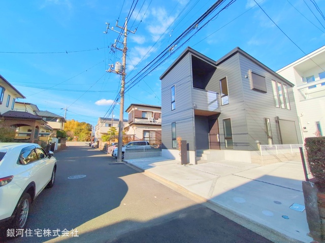 G00371651 神奈川県綾瀬市綾西５丁目 新築一戸建て 4780万円 土地面積106.92m² (約32.34坪) 建物面積101.43m² (約30.68坪) 間取り２ＳＬＤＫ 築年月2025年02月(築１年以内)【外観3】