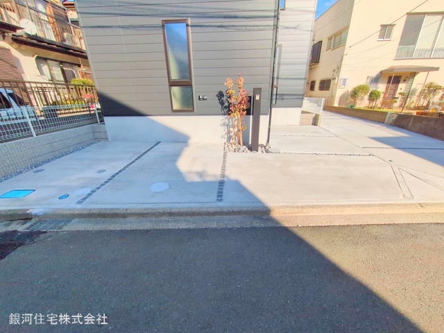 G00371651 神奈川県綾瀬市綾西５丁目 新築一戸建て 4780万円 土地面積106.92m² (約32.34坪) 建物面積101.43m² (約30.68坪) 間取り２ＳＬＤＫ 築年月2025年02月(築１年以内)【外観12】