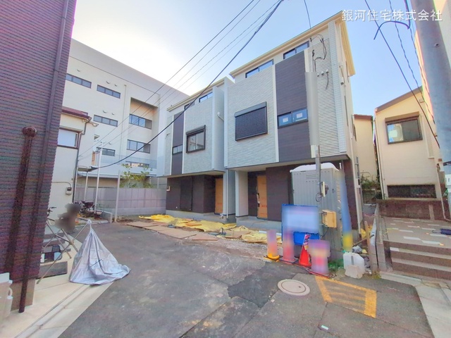 G00371728 東京都北区王子５丁目 新築一戸建て 5980万円 土地面積44.28m² (約13.39坪) 建物面積64.37m² (約19.47坪) 間取り３ＤＫ 築年月2025年04月(築１年以内)【外観6】