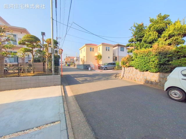 G00371856 神奈川県藤沢市大庭 新築一戸建て 4890万円 土地面積114.80m² (約34.72坪) 建物面積91.71m² (約27.74坪) 間取り３ＬＤＫ 築年月2025年03月(築１年以内)【外観10】