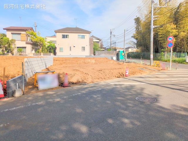 G00372028 千葉県柏市南増尾８丁目 新築一戸建て 3590万円 土地面積131.84m² (約39.88坪) 建物面積104.33m² (約31.55坪) 間取り４ＬＤＫ 築年月2025年07月【外観2】