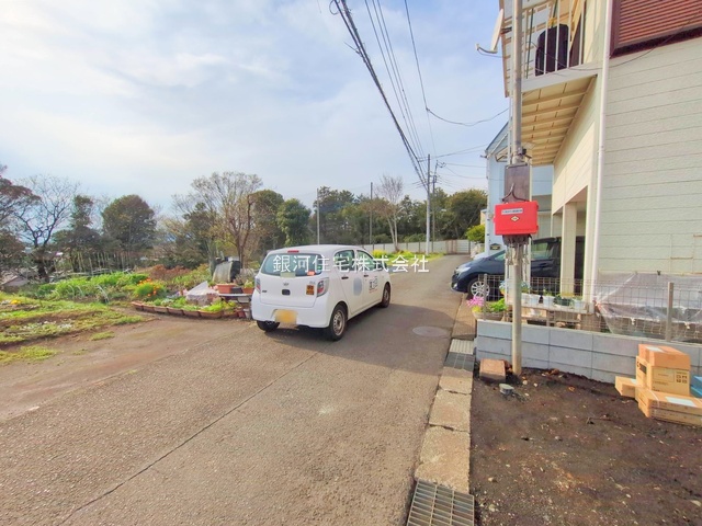 G00372535 神奈川県綾瀬市上土棚北２丁目 新築一戸建て 2780万円 土地面積88.30m² (約26.71坪) 建物面積98.01m² (約29.64坪) 間取り２ＳＬＤＫ 築年月2025年06月【外観17】