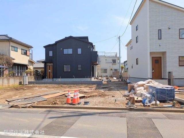 G00372764 神奈川県茅ヶ崎市円蔵 新築一戸建て 4580万円 土地面積163.30m² (約49.39坪) 建物面積99.08m² (約29.97坪) 間取り３ＬＤＫ 築年月2025年04月(築１年以内)【外観2】