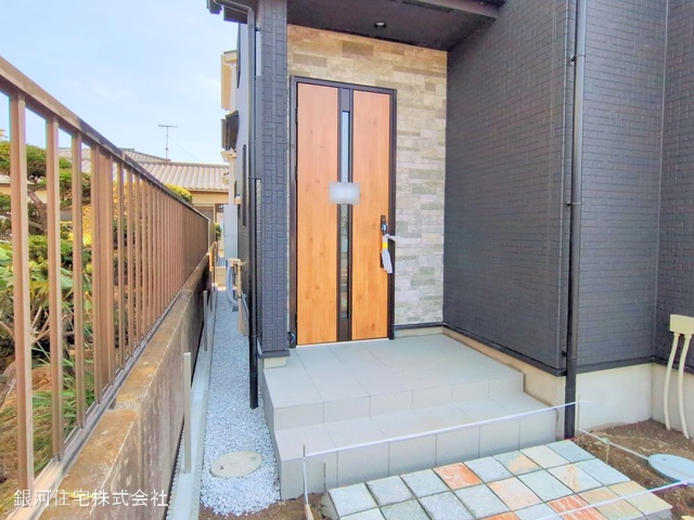 G00372764 神奈川県茅ヶ崎市円蔵 新築一戸建て 4580万円 土地面積163.30m² (約49.39坪) 建物面積99.08m² (約29.97坪) 間取り３ＬＤＫ 築年月2025年04月(築１年以内)【外観7】