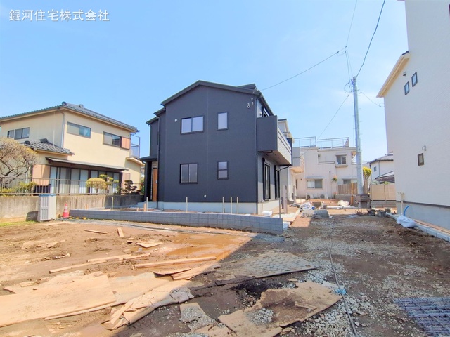 G00372764 神奈川県茅ヶ崎市円蔵 新築一戸建て 4580万円 土地面積163.30m² (約49.39坪) 建物面積99.08m² (約29.97坪) 間取り３ＬＤＫ 築年月2025年04月(築１年以内)【外観11】