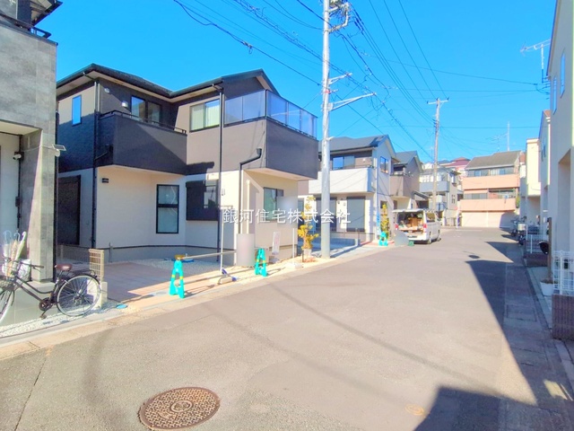 G00372850 埼玉県さいたま市南区大字広ヶ谷戸 中古一戸建て 4990万円 土地面積109.85m² (約33.22坪) 建物面積94.39m² (約28.55坪) 間取り３ＬＤＫ 築年月2024年11月(築1年)【外観3】