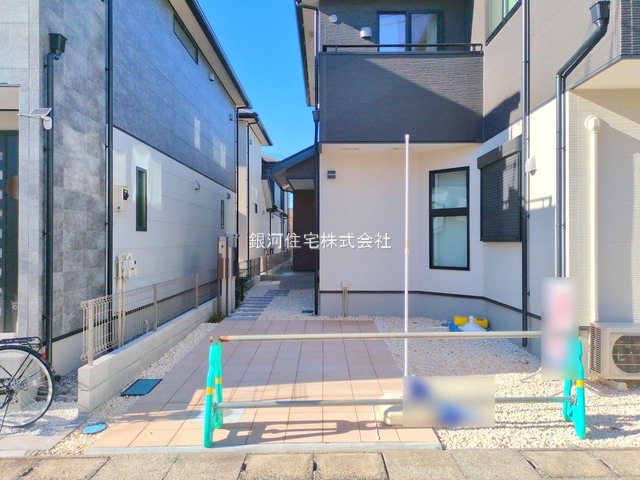 G00372850 埼玉県さいたま市南区大字広ヶ谷戸 中古一戸建て 4990万円 土地面積109.85m² (約33.22坪) 建物面積94.39m² (約28.55坪) 間取り３ＬＤＫ 築年月2024年11月(築1年)【外観7】